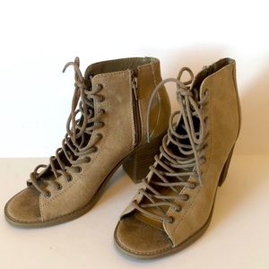 Mossimo supply co women shoes, size 8 1/2